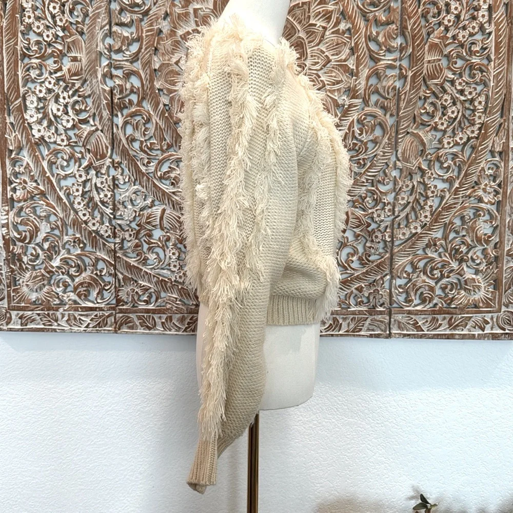 Fashion Nova Crew Neck Cream Knit w/ Fringe Sweater- size M - Picture 7 of 11